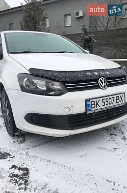 Седан Volkswagen Polo 2013 в Ровно