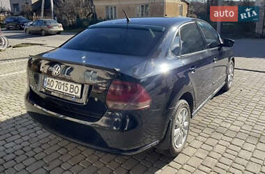 Седан Volkswagen Polo 2011 в 
