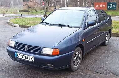 Седан Volkswagen Polo 1996 в Запоріжжі