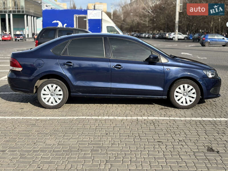 Седан Volkswagen Polo 2011 в Одессе