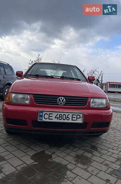 Седан Volkswagen Polo 1997 в Чернівцях