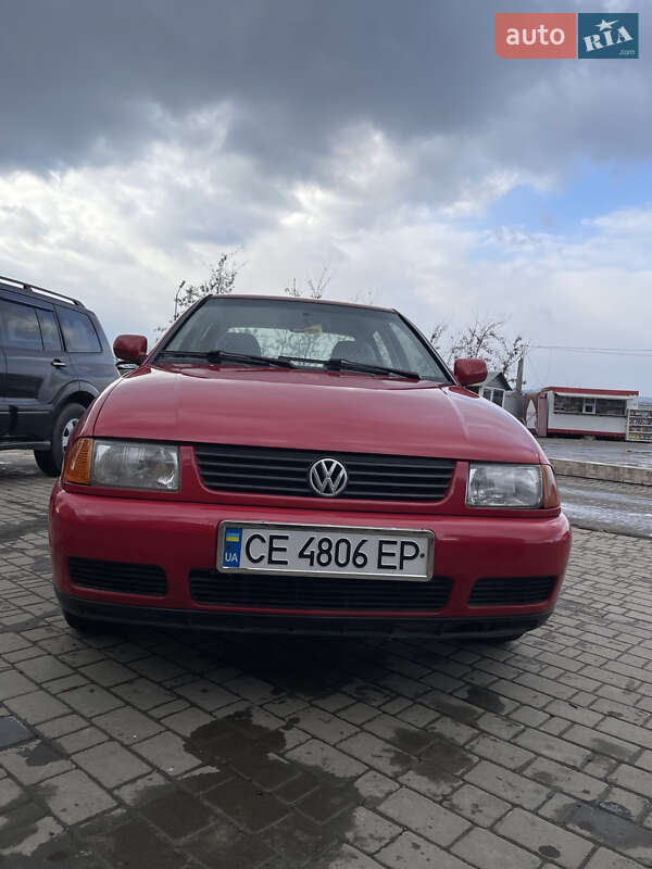 Седан Volkswagen Polo 1997 в 