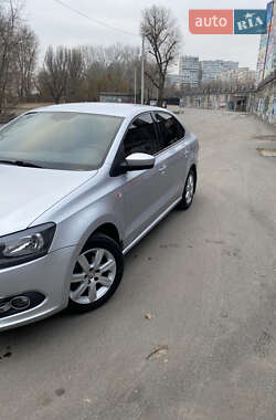 Седан Volkswagen Polo 2011 в Дніпрі