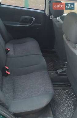 Седан Volkswagen Polo 1998 в 