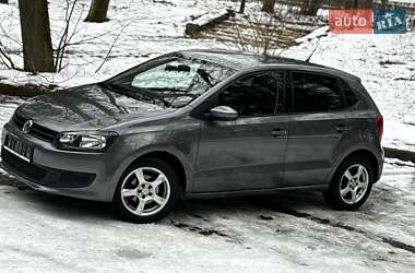 Хэтчбек Volkswagen Polo 2010 в Львове