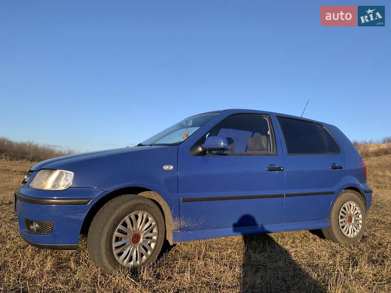 Хэтчбек Volkswagen Polo 2001 в Одессе