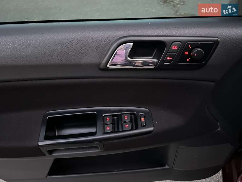 Хэтчбек Volkswagen Polo 2008 в Полтаве