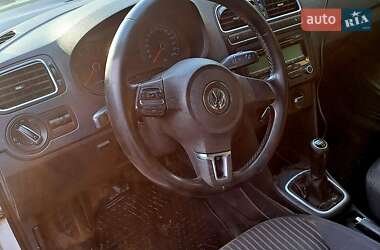 Седан Volkswagen Polo 2011 в Новой Водолаге