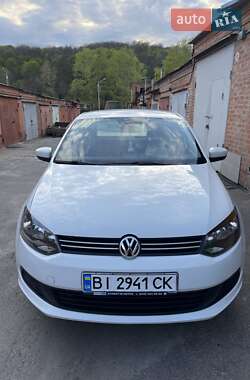 Седан Volkswagen Polo 2015 в Киеве