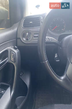 Седан Volkswagen Polo 2011 в 