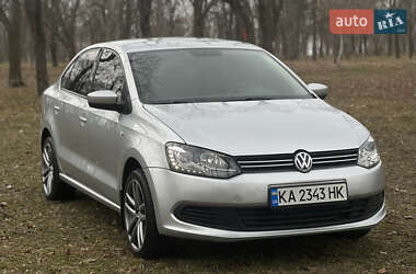 Седан Volkswagen Polo 2013 в 