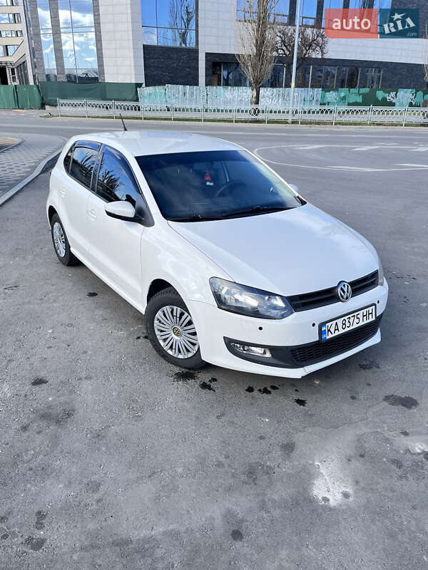 Хэтчбек Volkswagen Polo 2011 в 
