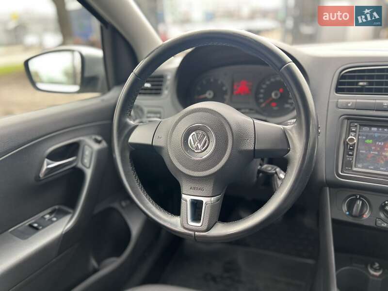 Седан Volkswagen Polo 2012 в Киеве фото 14 Седан Volkswagen Polo 2012 в Киеве