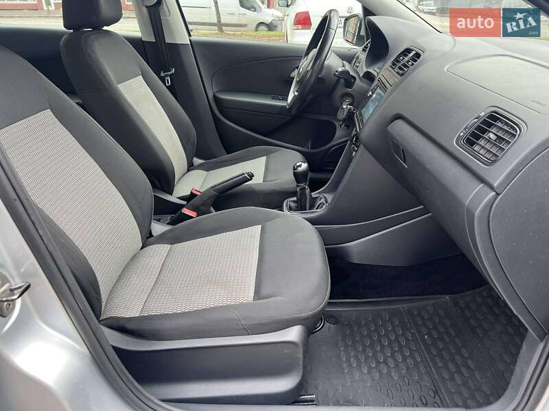 Седан Volkswagen Polo 2012 в Киеве фото 38 Седан Volkswagen Polo 2012 в Киеве