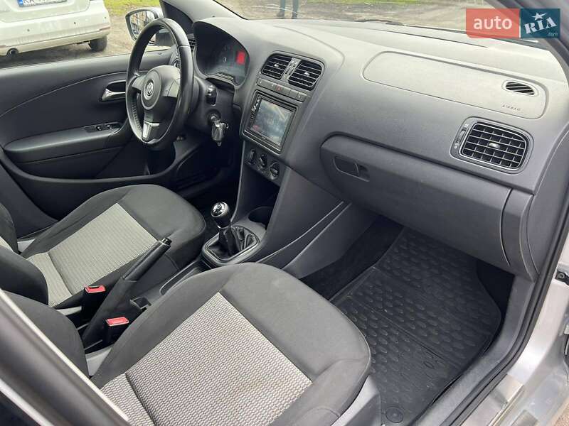 Седан Volkswagen Polo 2012 в Киеве фото 41 Седан Volkswagen Polo 2012 в Киеве