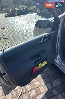 Хетчбек Volkswagen Polo 2008 в 