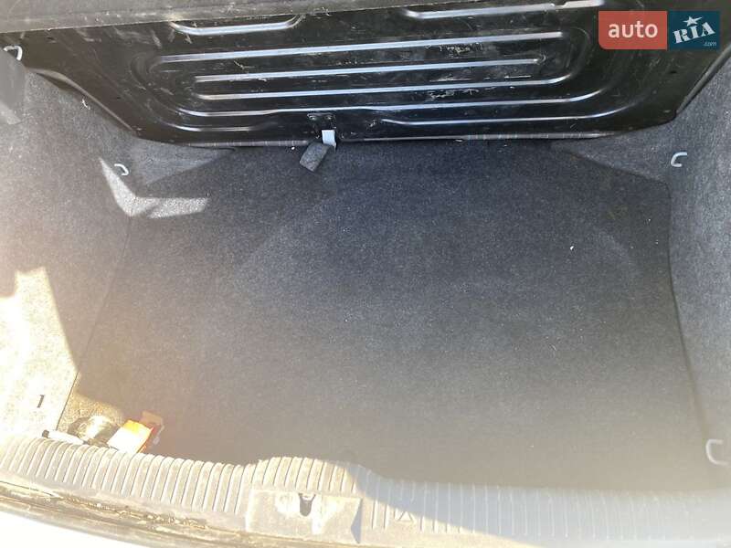 Хетчбек Volkswagen Polo 2008 в Дніпрі