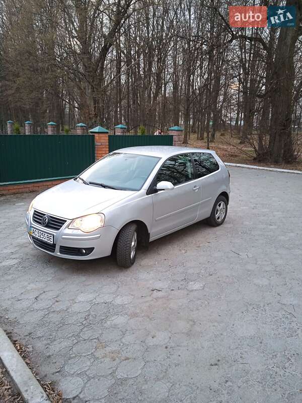 Хэтчбек Volkswagen Polo 2008 в 