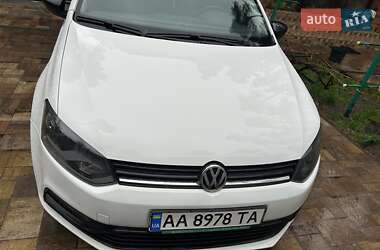 Седан Volkswagen Polo 2015 в 