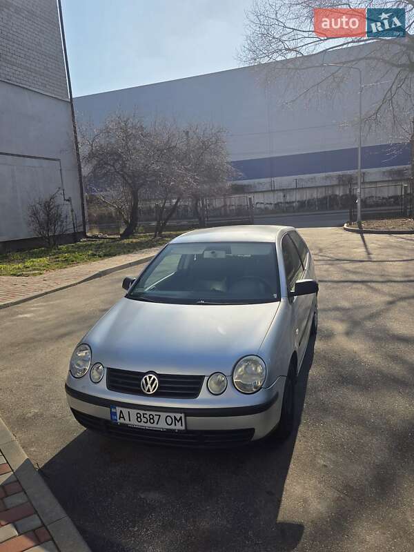 Хетчбек Volkswagen Polo 2003 в 