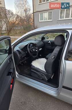 Хетчбек Volkswagen Polo 2003 в 