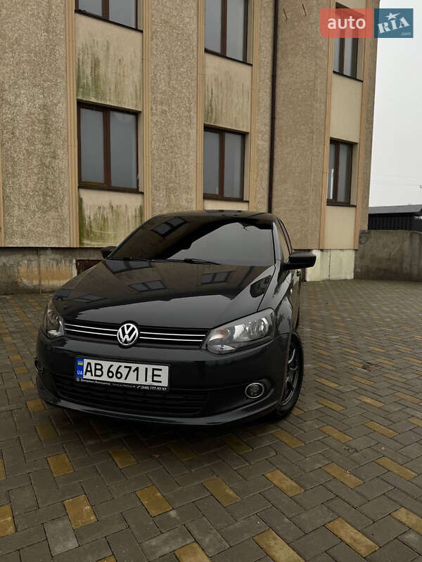 Седан Volkswagen Polo 2013 в Гайсине