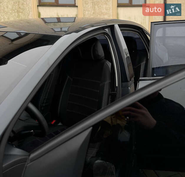 Седан Volkswagen Polo 2013 в Гайсине