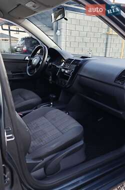 Хэтчбек Volkswagen Polo 2006 в 