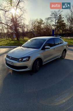 Седан Volkswagen Polo 2012 в 