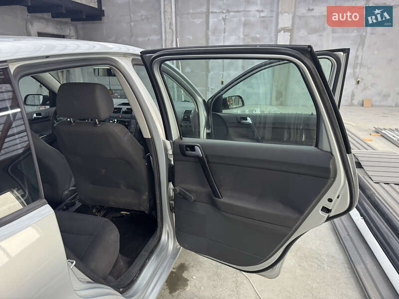Хэтчбек Volkswagen Polo 2002 в Львове
