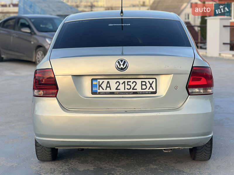 Седан Volkswagen Polo 2013 в Киеве