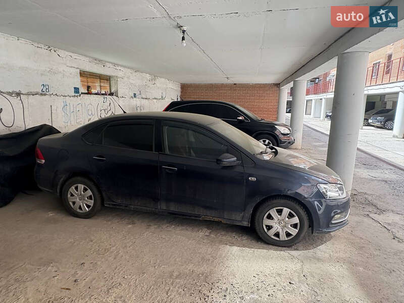 Седан Volkswagen Polo 2012 в Львове
