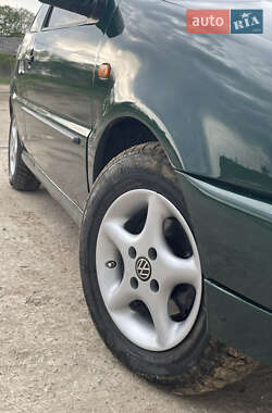 Хэтчбек Volkswagen Polo 1995 в 