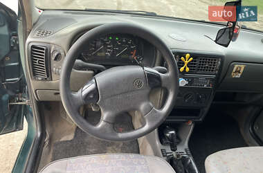 Хэтчбек Volkswagen Polo 1995 в 