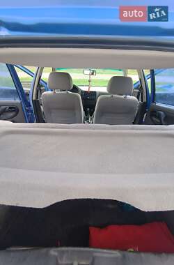 Хэтчбек Volkswagen Polo 1996 в 