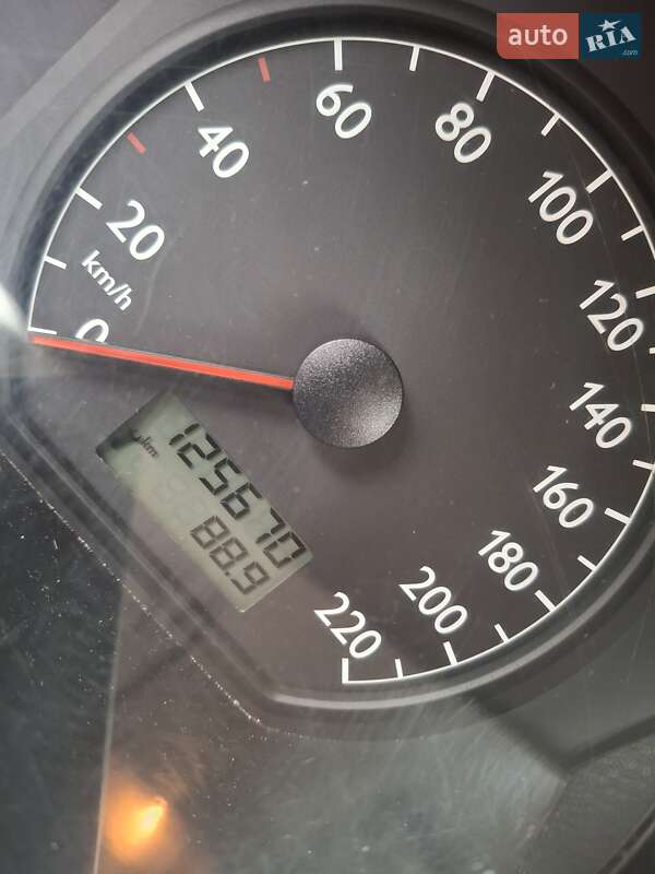 Седан Volkswagen Polo 2005 в Львове фото 5 Седан Volkswagen Polo 2005 в Львове