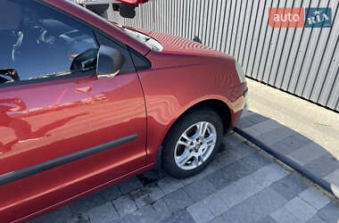 Хэтчбек Volkswagen Polo 2006 в 