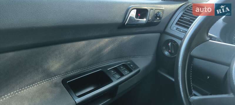 Хэтчбек Volkswagen Polo 2003 в Киеве