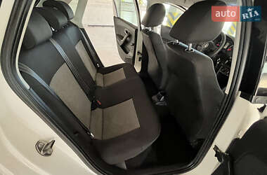 Хэтчбек Volkswagen Polo 2009 в 