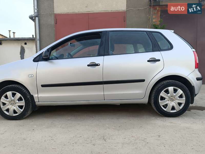 Хетчбек Volkswagen Polo 2003 в Тернополі