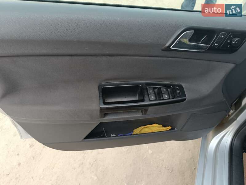 Хетчбек Volkswagen Polo 2003 в Тернополі