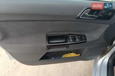 Хетчбек Volkswagen Polo 2003 в 
