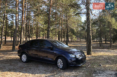 Седан Volkswagen Polo 2013 в 