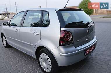 Хетчбек Volkswagen Polo 2009 в 