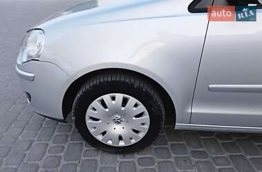 Хетчбек Volkswagen Polo 2009 в 