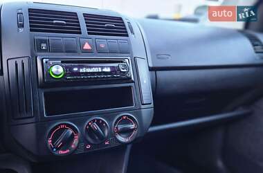 Хетчбек Volkswagen Polo 2009 в 