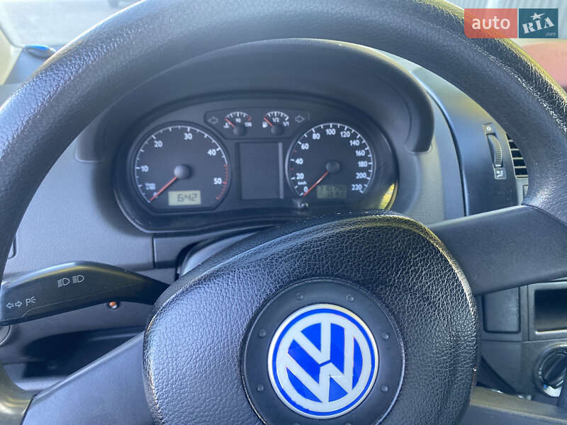 Хетчбек Volkswagen Polo 2001 в Львові