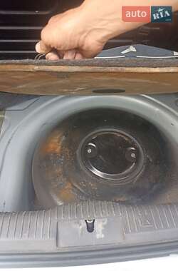 Хетчбек Volkswagen Polo 2002 в 