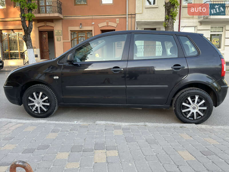Хэтчбек Volkswagen Polo 2003 в Черновцах