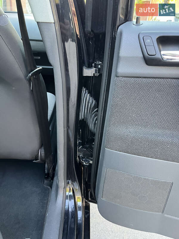 Хэтчбек Volkswagen Polo 2003 в Черновцах